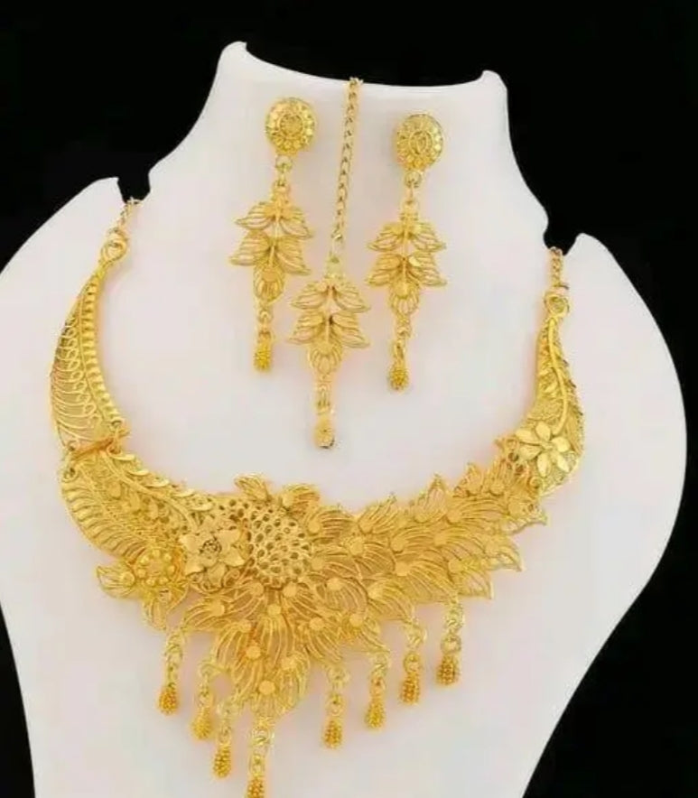 Women and girls artificial jewellery set